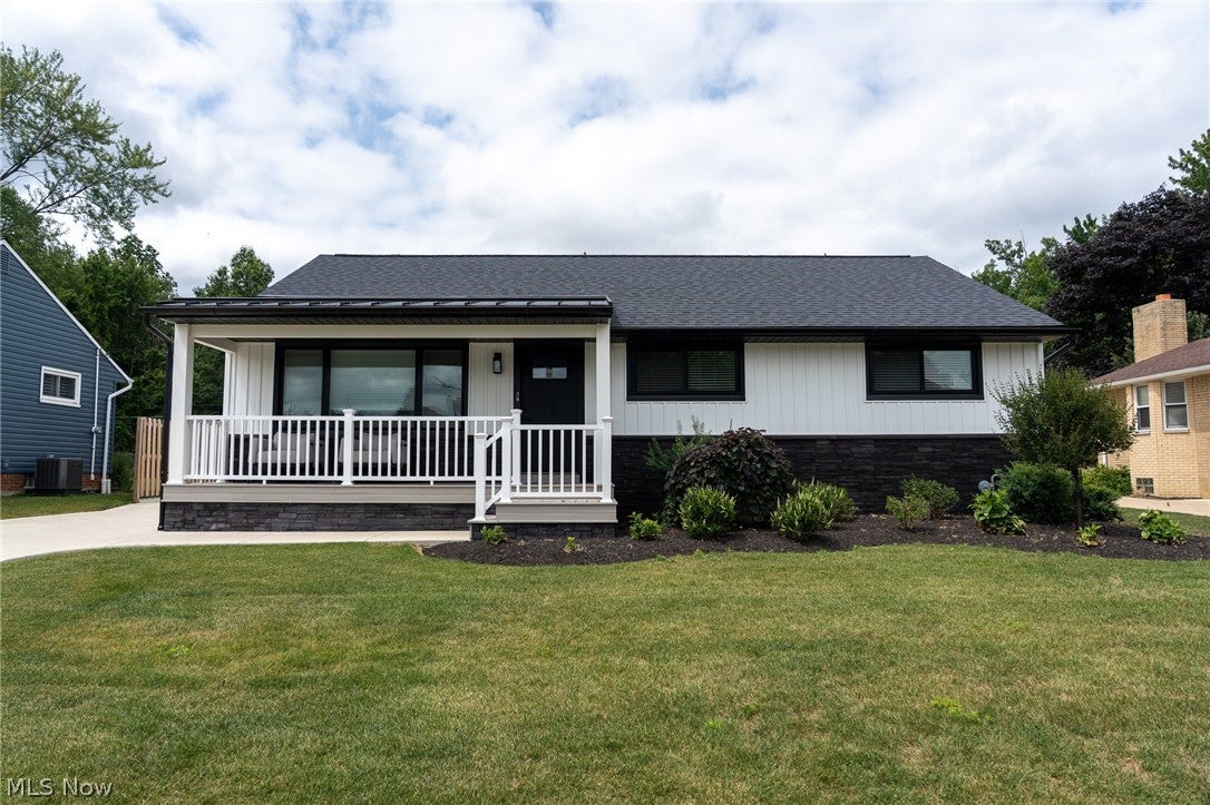 2326 Stanford Drive — photo