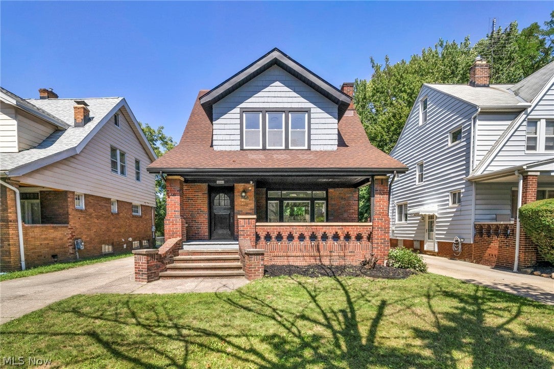 18101 Hiller Avenue — photo