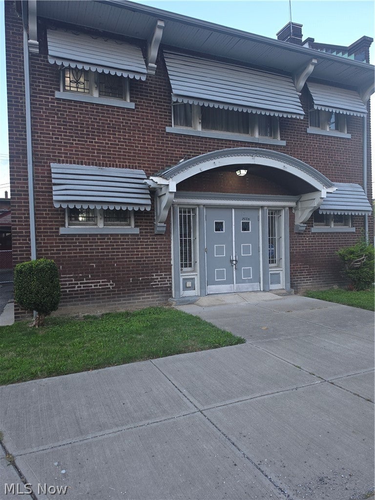 5337 Dolloff Road — photo