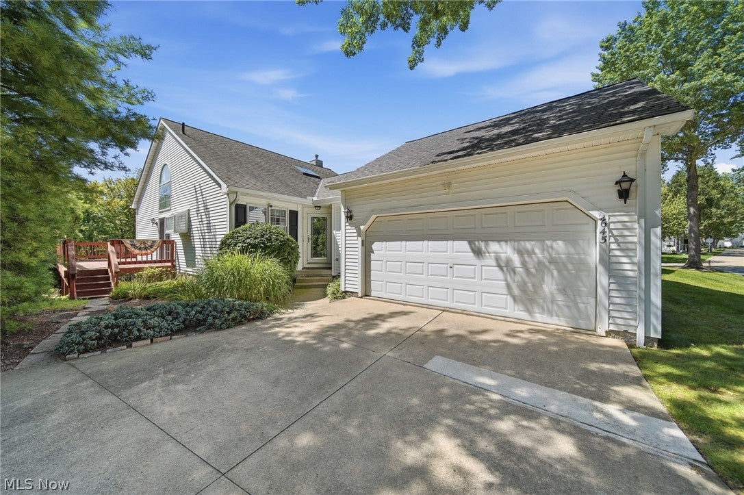 645 Grand View Lane — photo