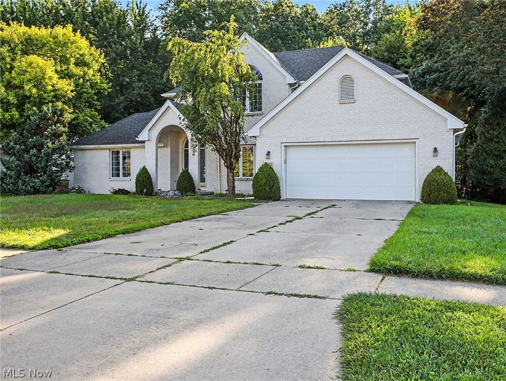 815 Saint Annes Drive — photo