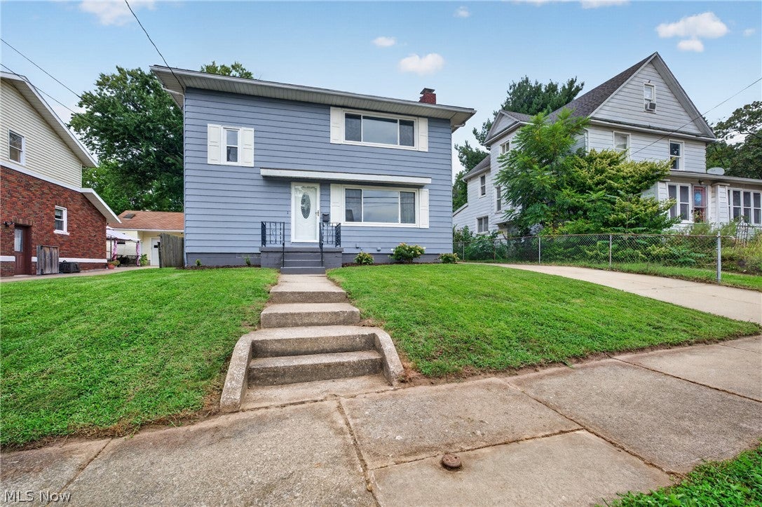 309 E Baird Avenue — photo