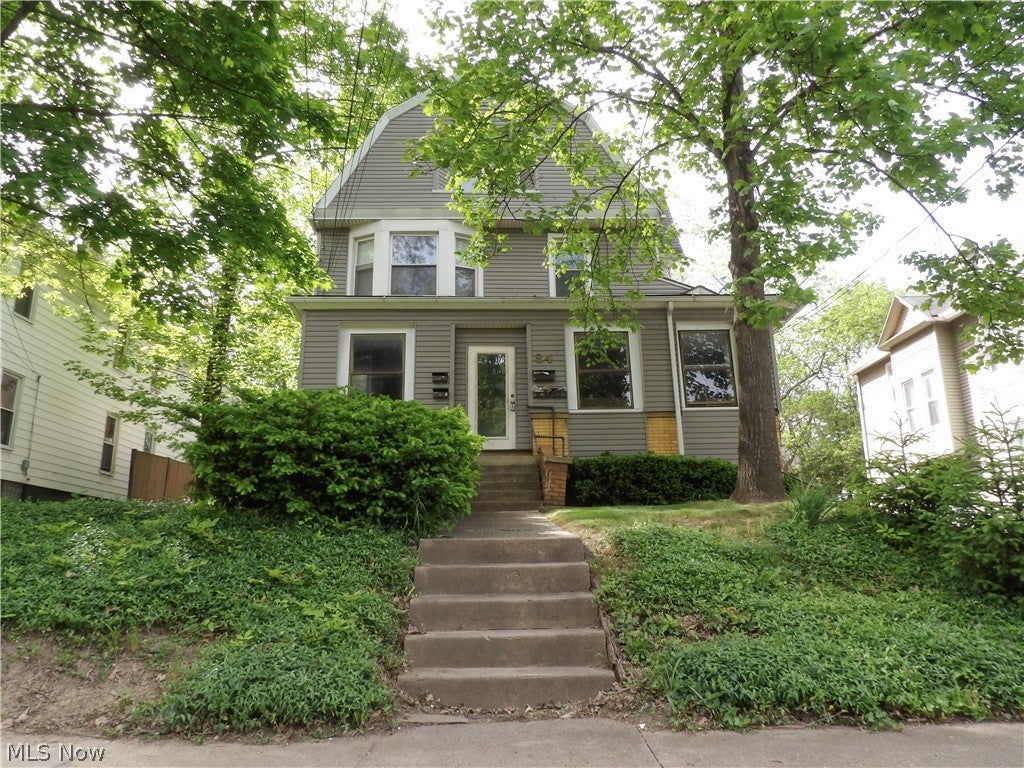 84 Rhodes Avenue 2 — photo