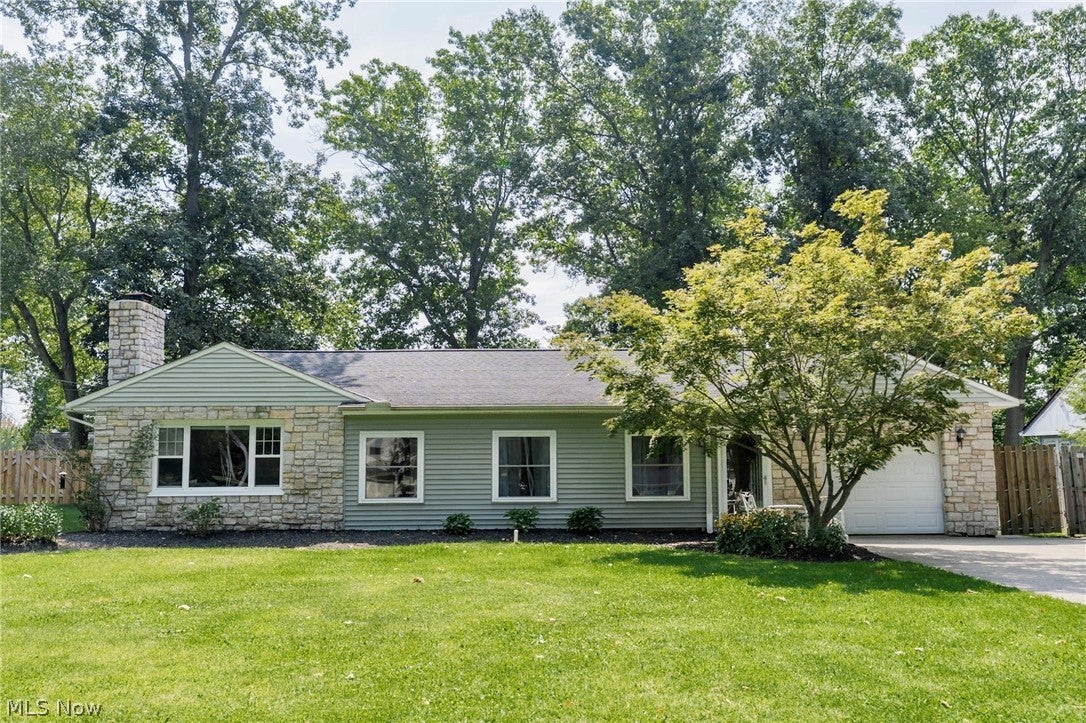 6348 Highland Road — photo
