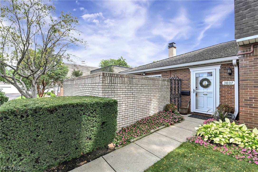 3807 Circlewood Court C-109 — photo