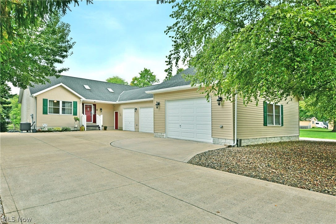 1835 Morning Star Drive — photo