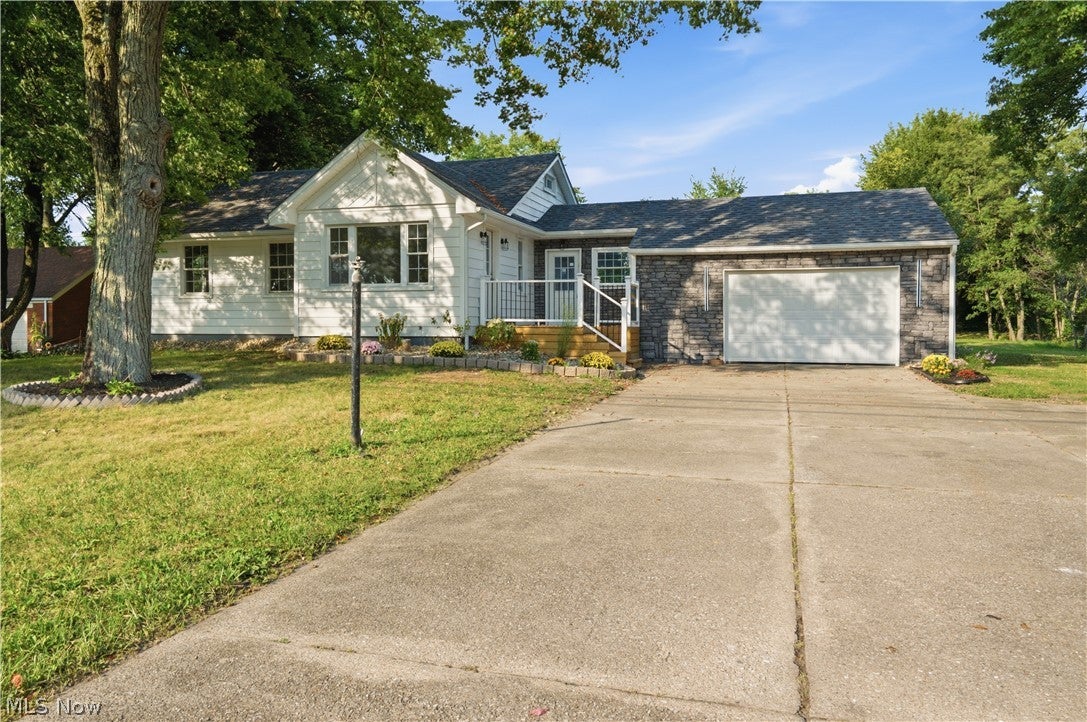 9247 Youngstown Pittsburgh Road — photo