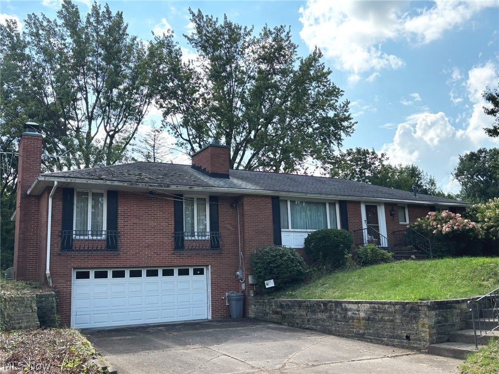 1410 Perry Drive NW — photo