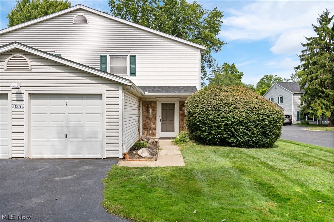 135 Ivy Hill Drive B-5 — photo