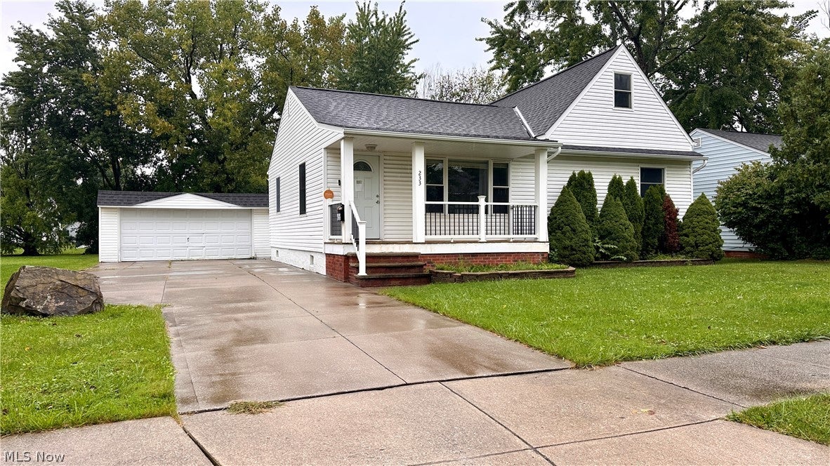 233 John Street — photo