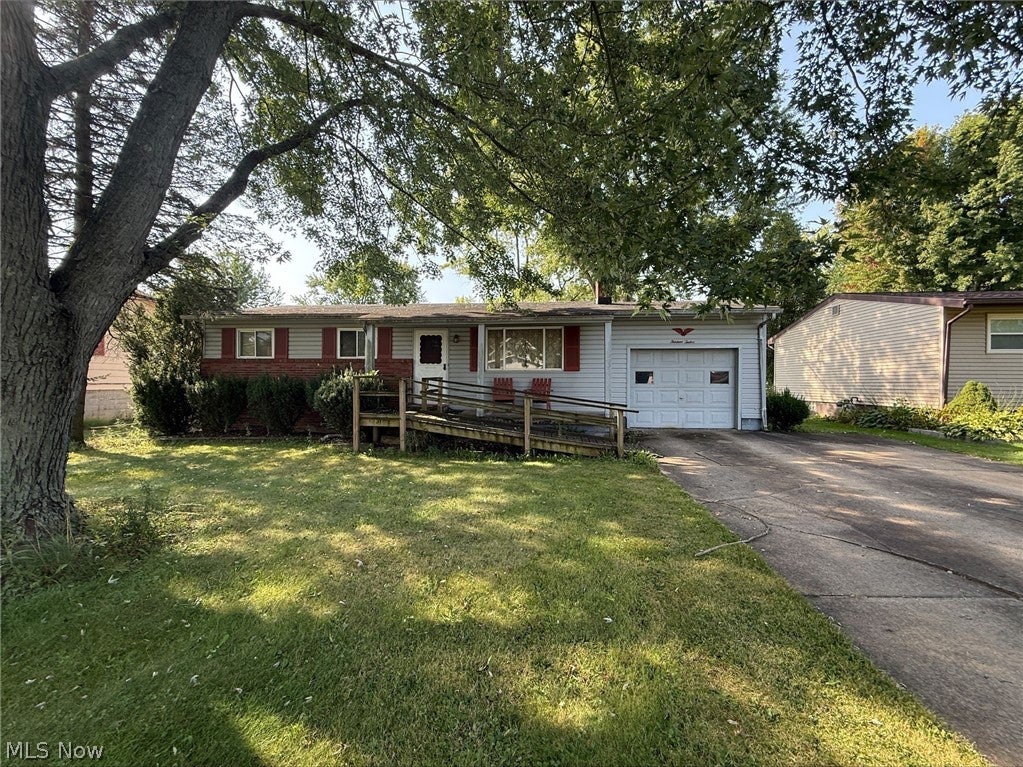 1312 Deforest Road SE — photo