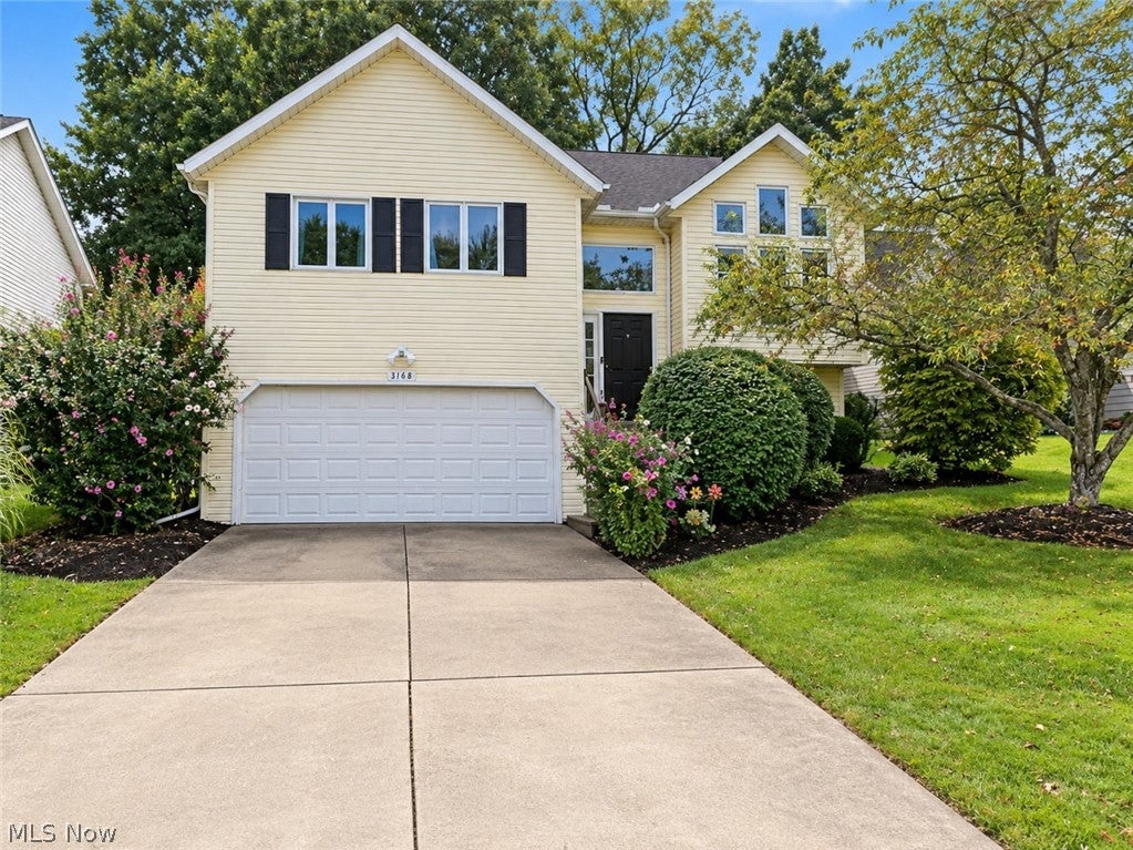 3168 Pondview Drive — photo