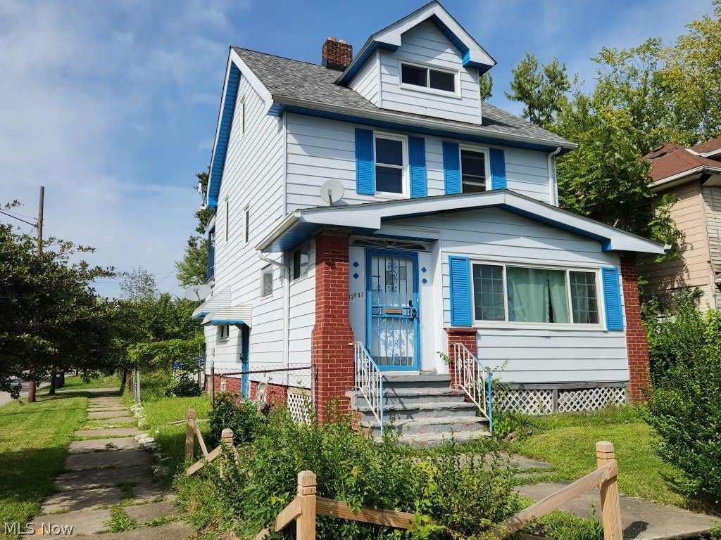 12903 Oakfield Avenue — photo
