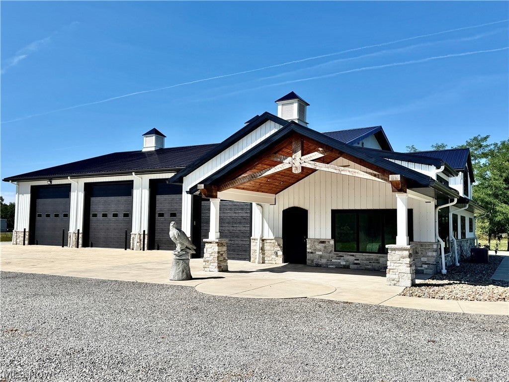 1180 N County Line Road — photo