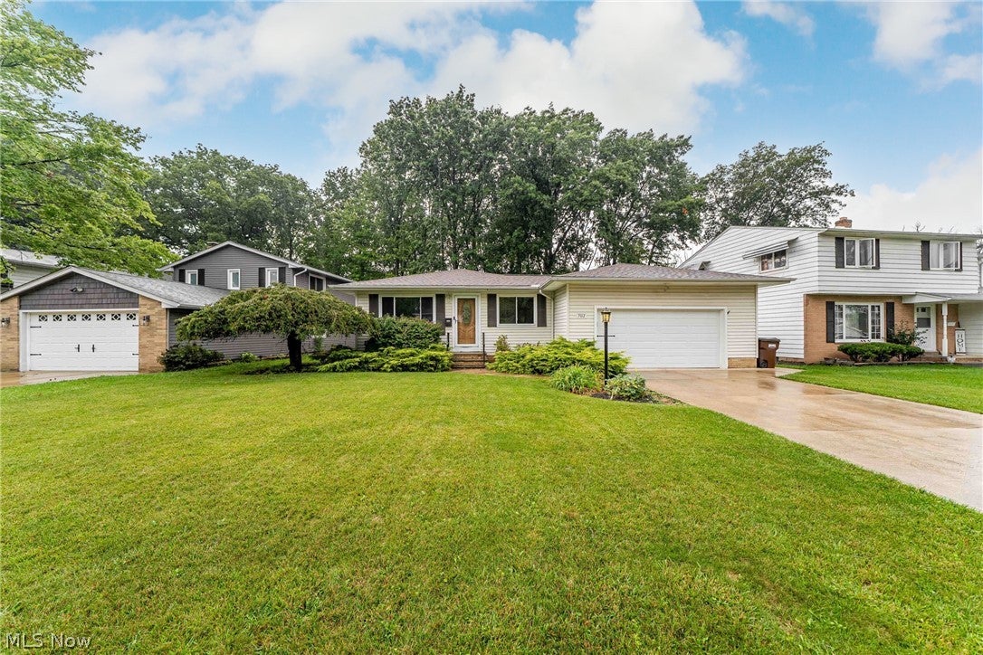 7012 Edgecliff Drive — photo