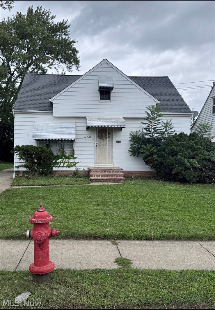 16009 Edgewood Avenue — photo