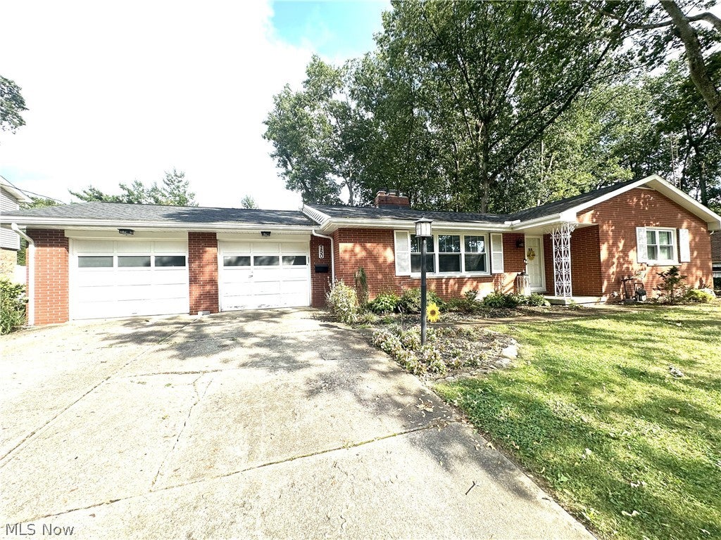 750 Bittersweet Drive NE — photo
