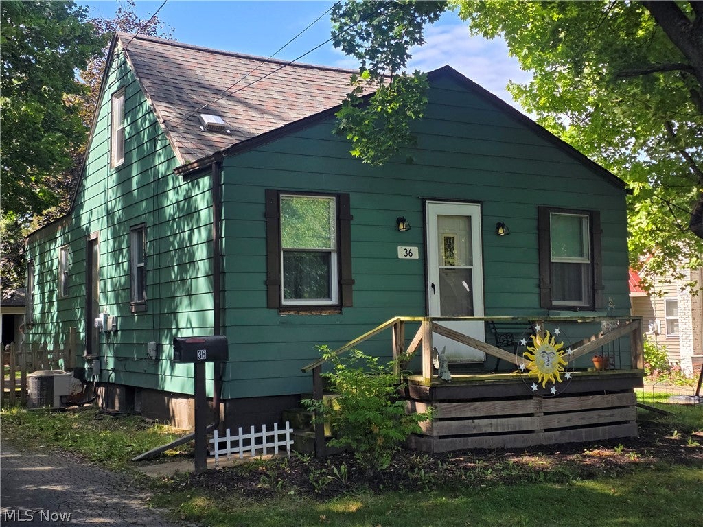 36 Benton Street — photo