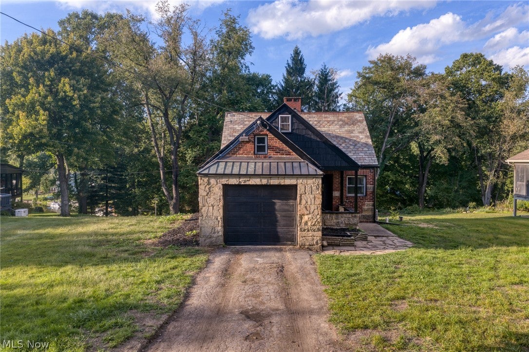 146 Spruce Drive NW — photo