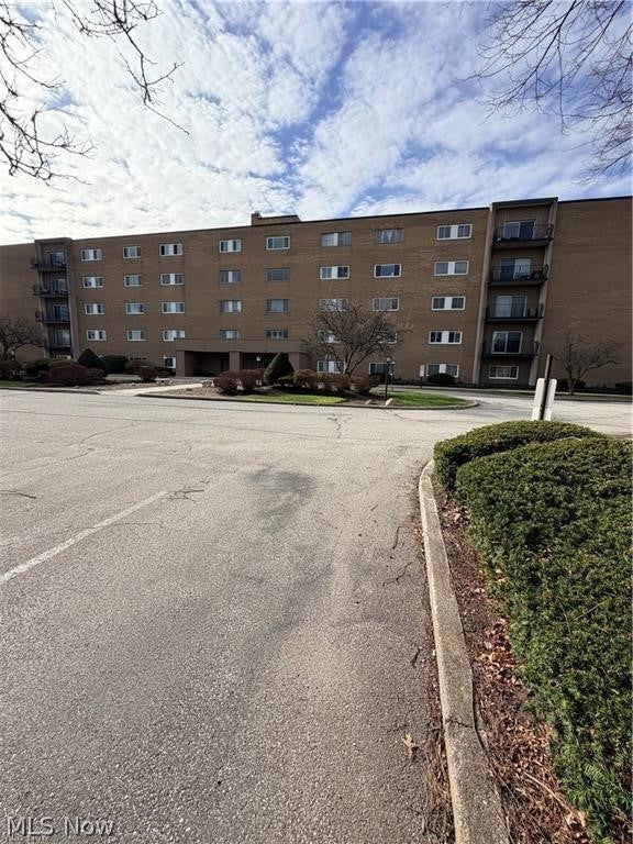 20333 Detroit Road 513 — photo
