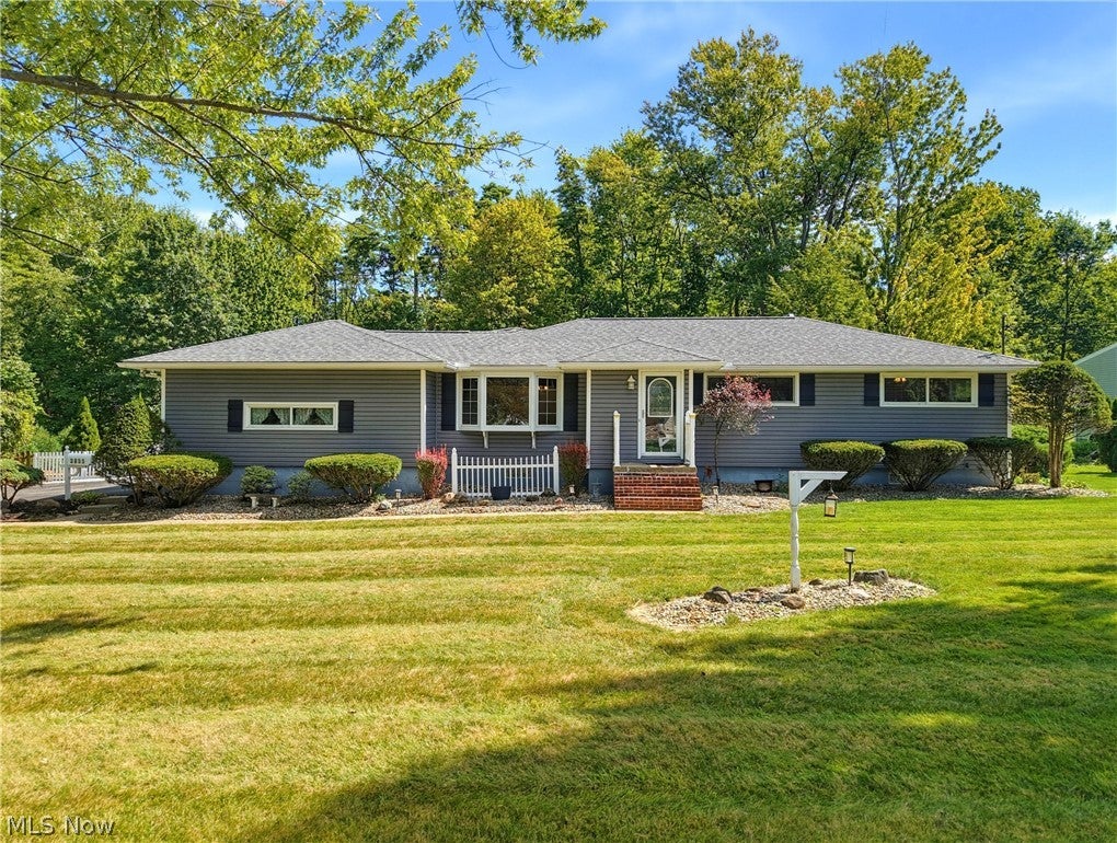 3855 Northview Drive — photo