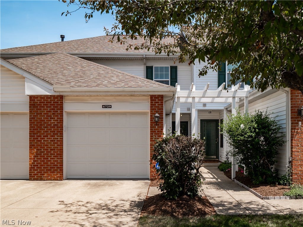 6729 Asterhurst — photo