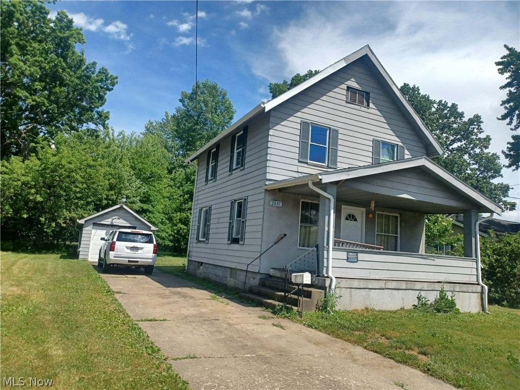 2031 Willard Avenue SE — photo
