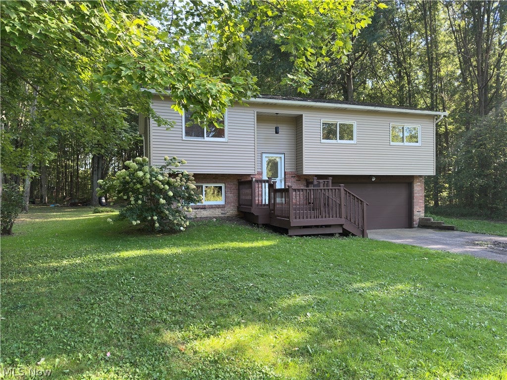 77 Leffingwell Drive — photo