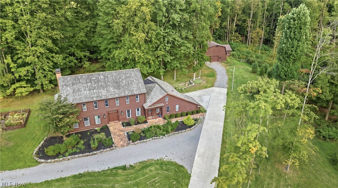 6859 Fairground Boulevard — photo
