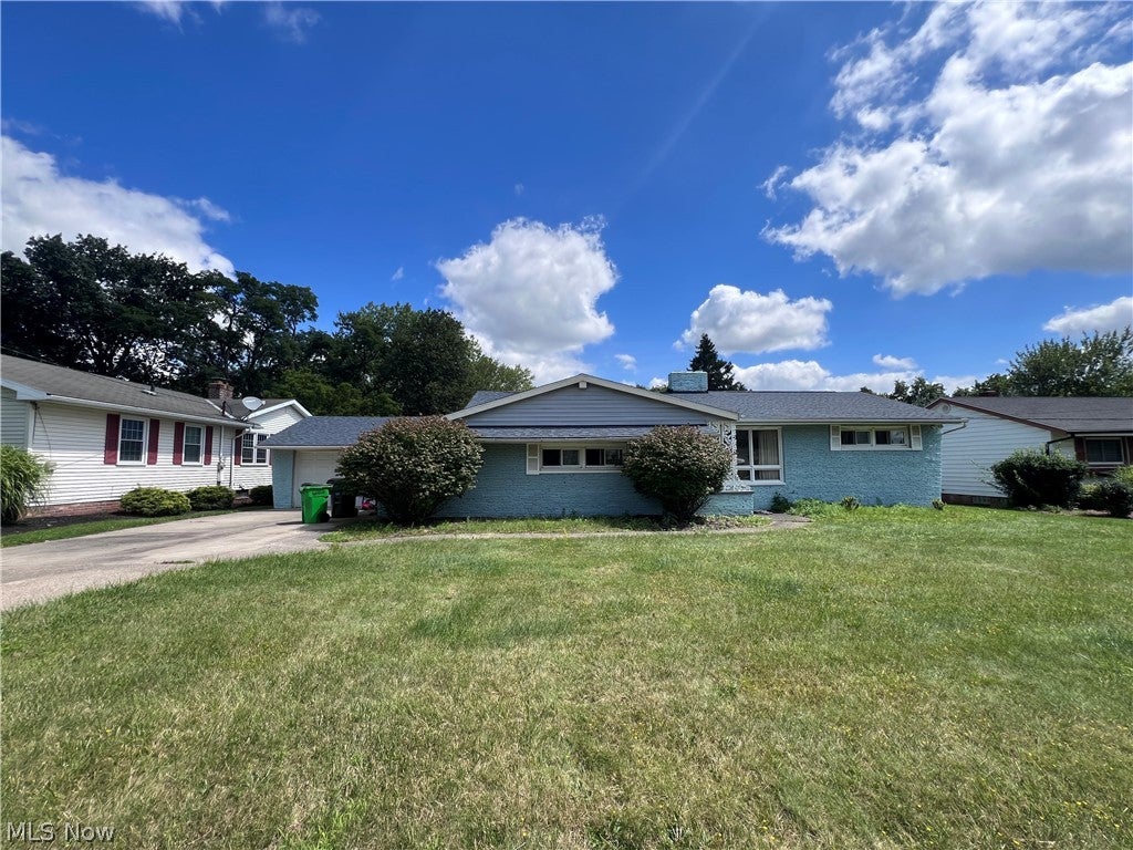 5415 Fairtree Road — photo