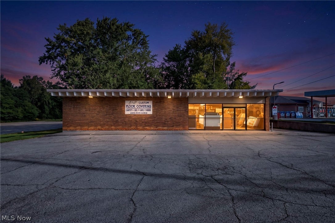 35070 Center Ridge, North Ridgeville, OH 44039