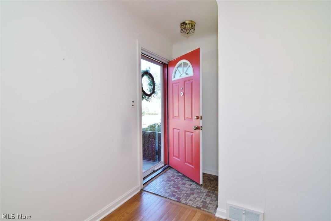 1663 Oakmount Road, South Euclid, OH 44121 — photo 2