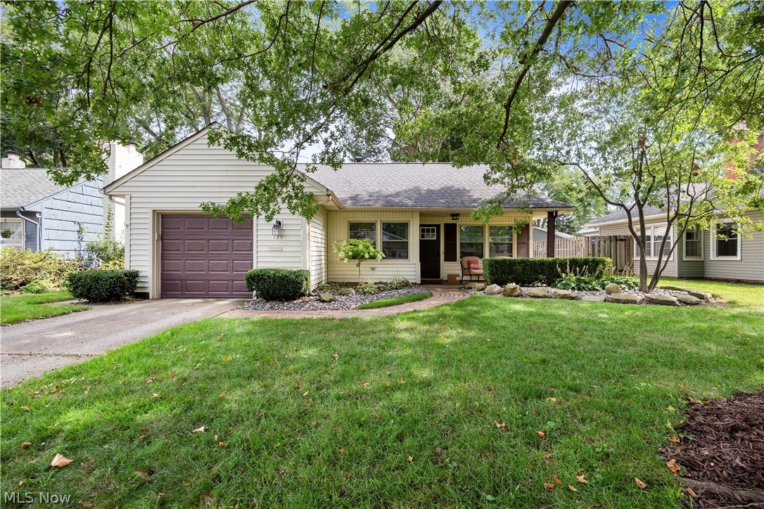 127 Edgewood Drive — photo