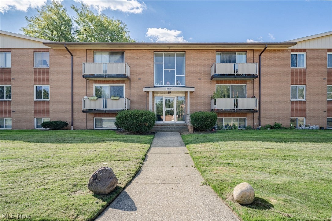 22051 River Oaks Drive B11 — photo
