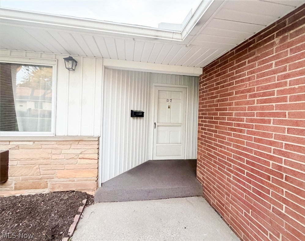 5651 Broadview Road D7 — photo