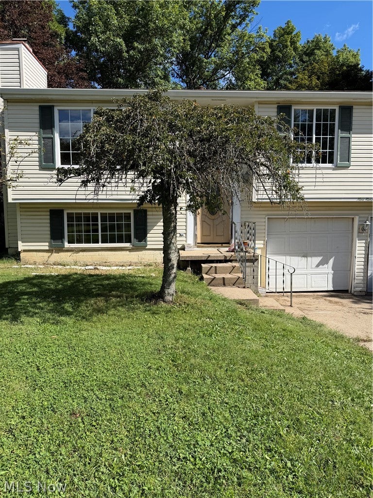 901 Meadow Gate Way — photo