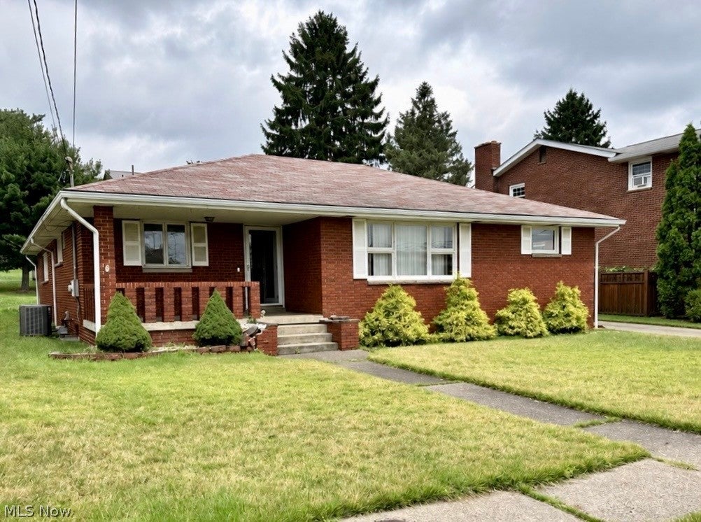 229 Donnell Street — photo