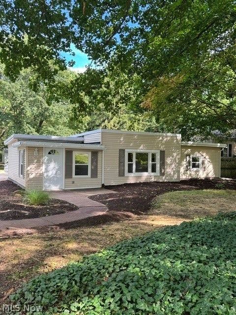 4527 Arlington Road — photo