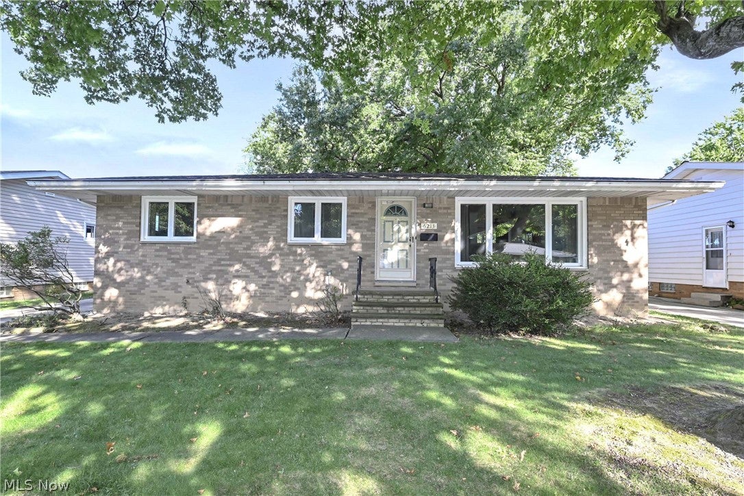 6213 Nelwood Road — photo