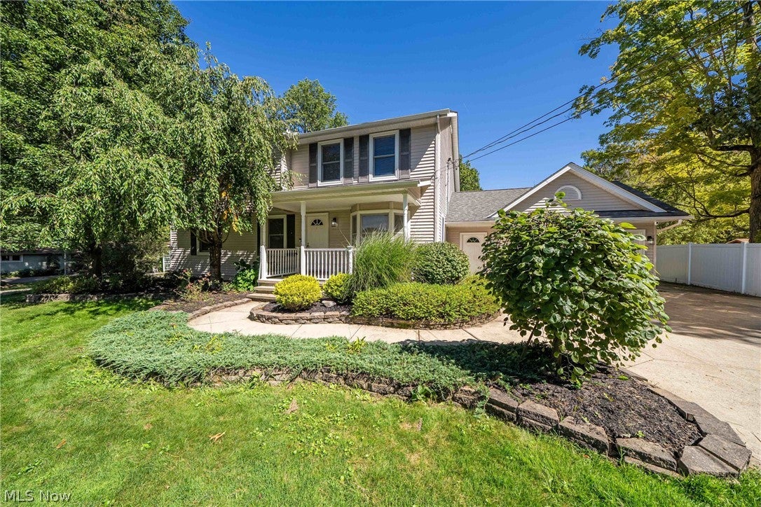 12335 Robson Road — photo