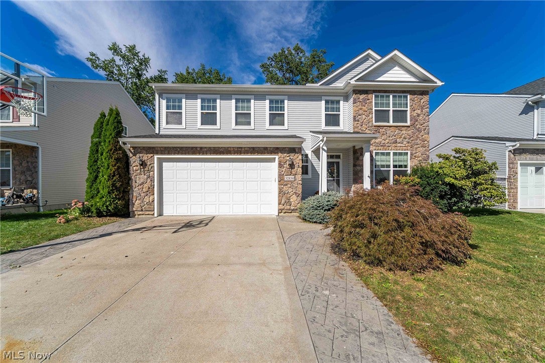 32834 Rebecca Lane — photo