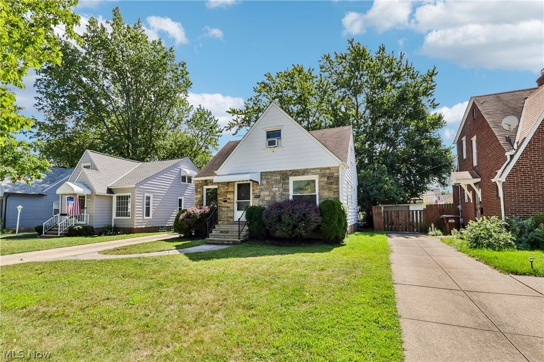 8223 Manorford Drive — photo