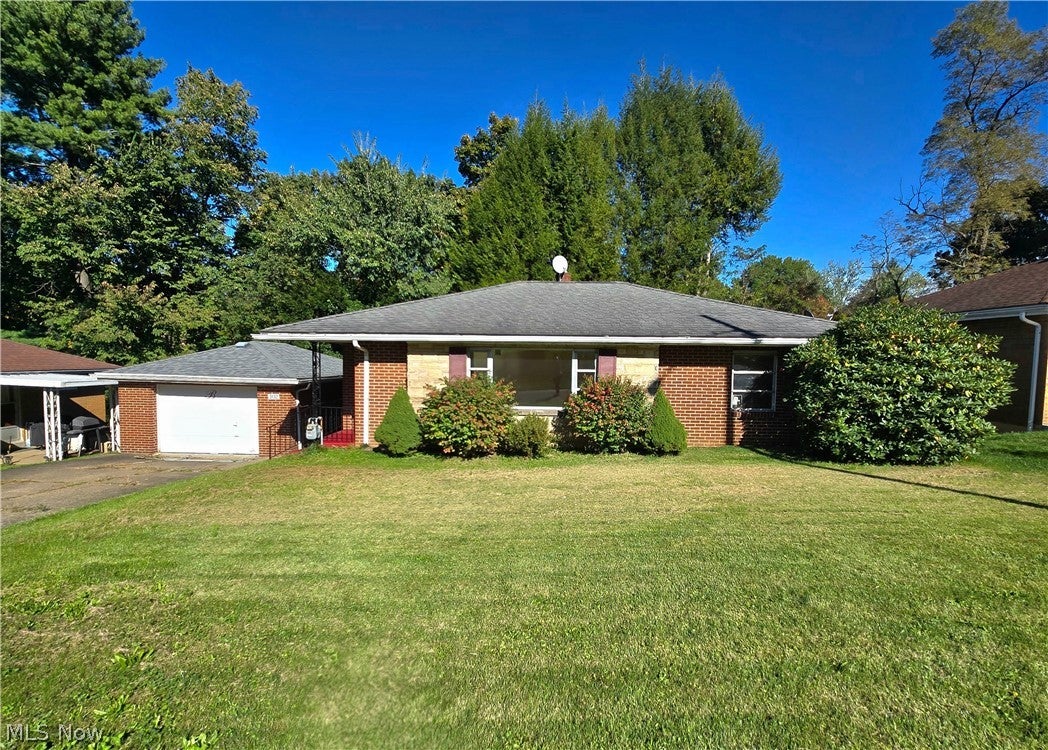 3132 Glendwell Road — photo