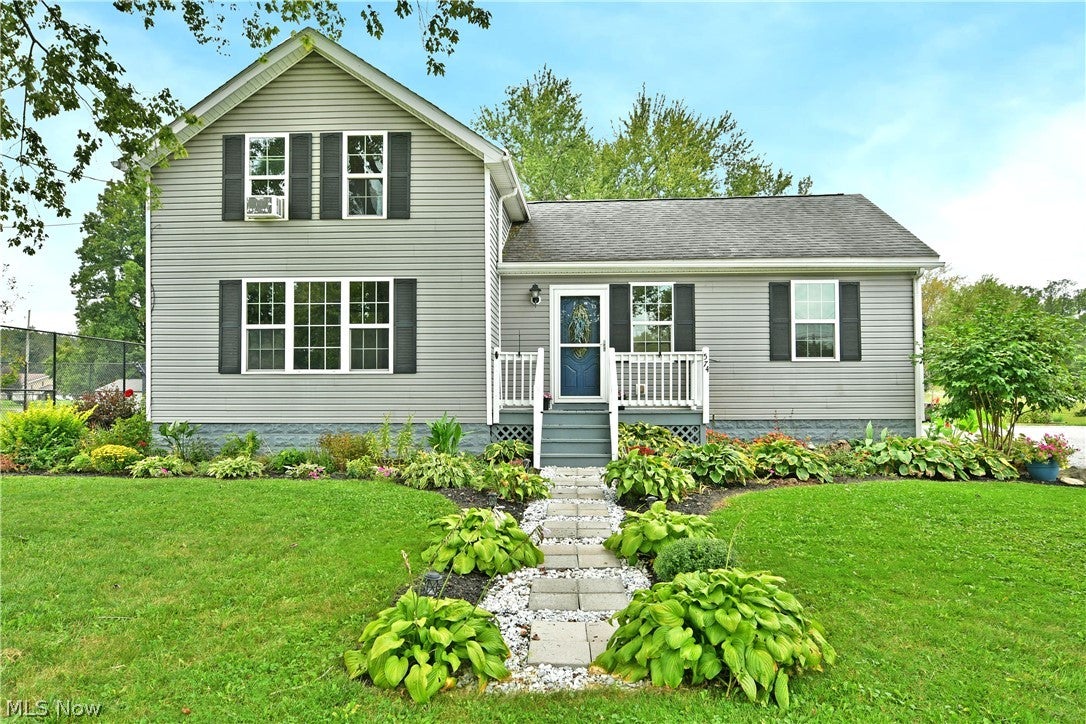 574 Braceville Robinson Road NW — photo