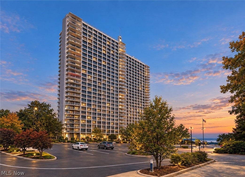 12700 Lake Avenue 411 — photo