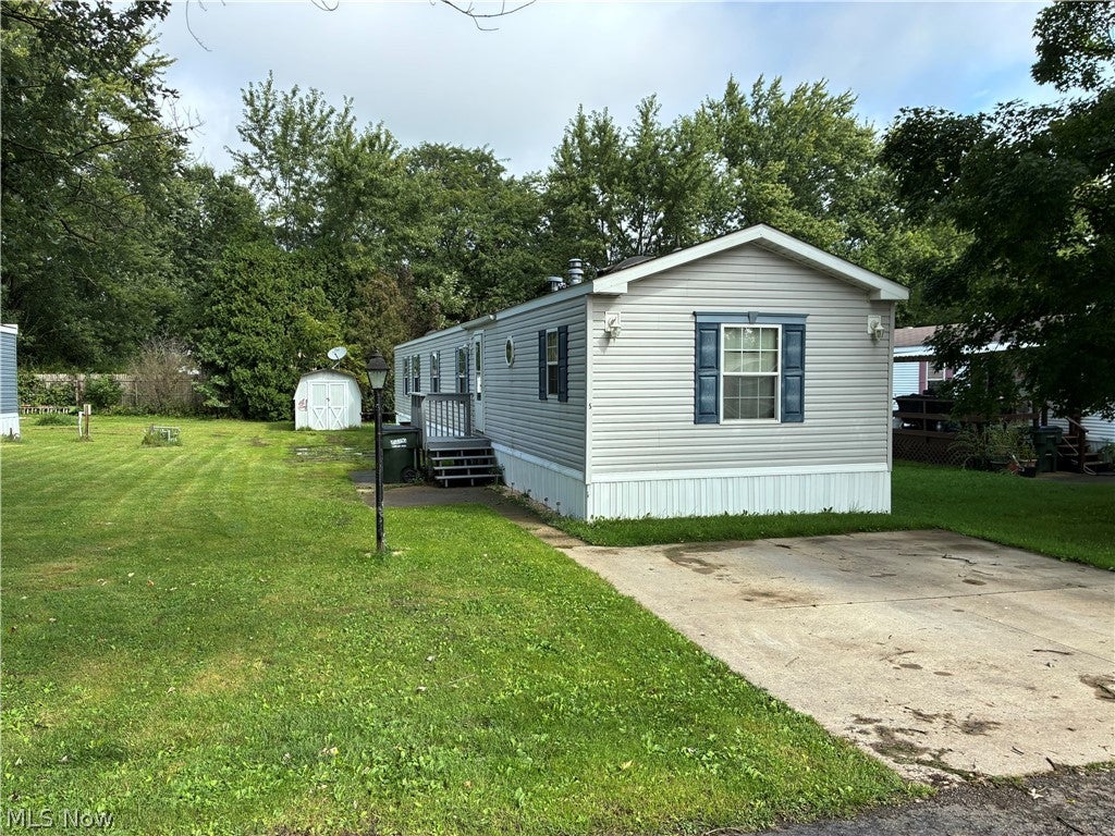 5 Carpenter Boulevard — photo