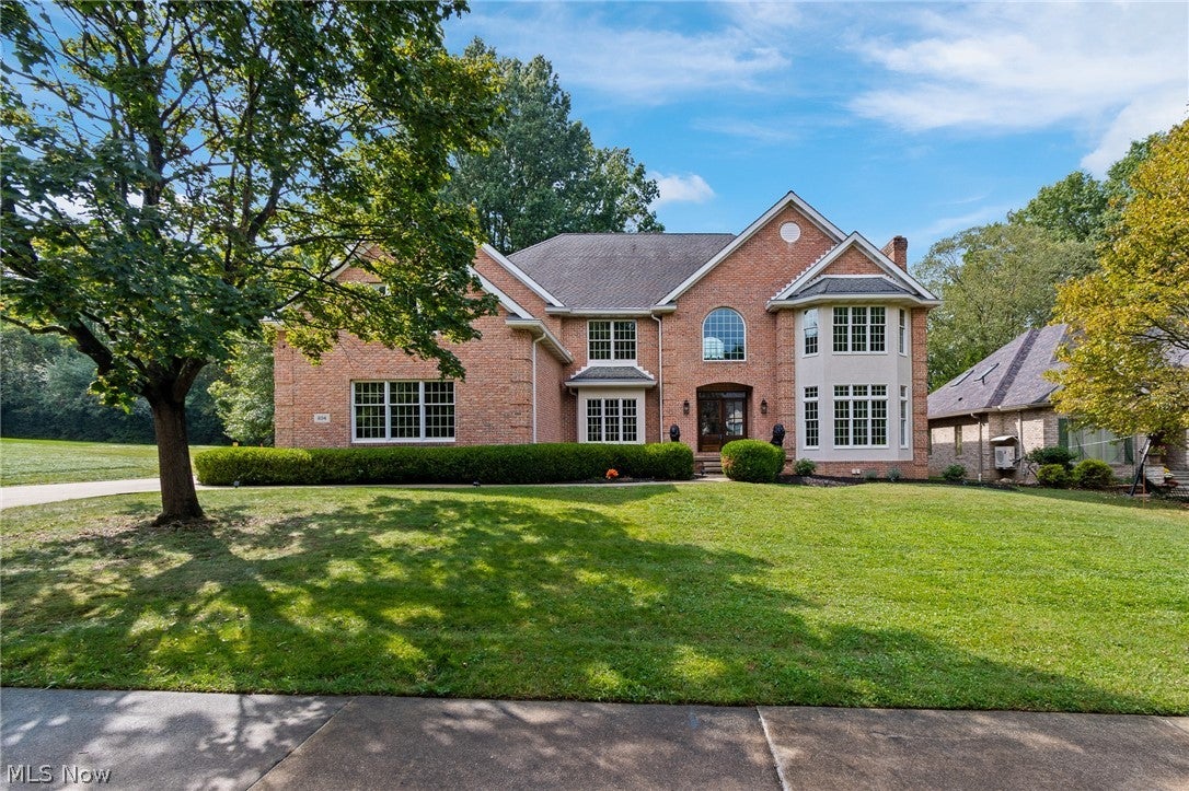 834 Eaton Park Lane — photo
