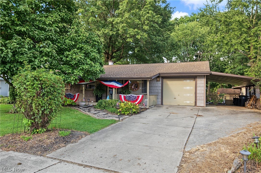 3577 Lynwood Drive NW — photo