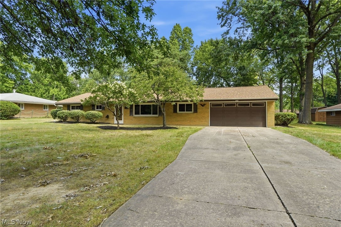 1523 Bradford Drive — photo