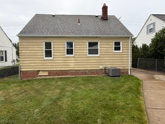 604 E 305th Street, Willowick, OH 44095 — photo 2